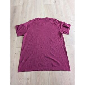 Lululemon Metal Vent Tech Short Sleeve Violet Red / Dashing Purple‎ Size Large